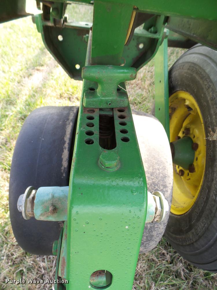 image for item DB2499 John Deere 7000 planter