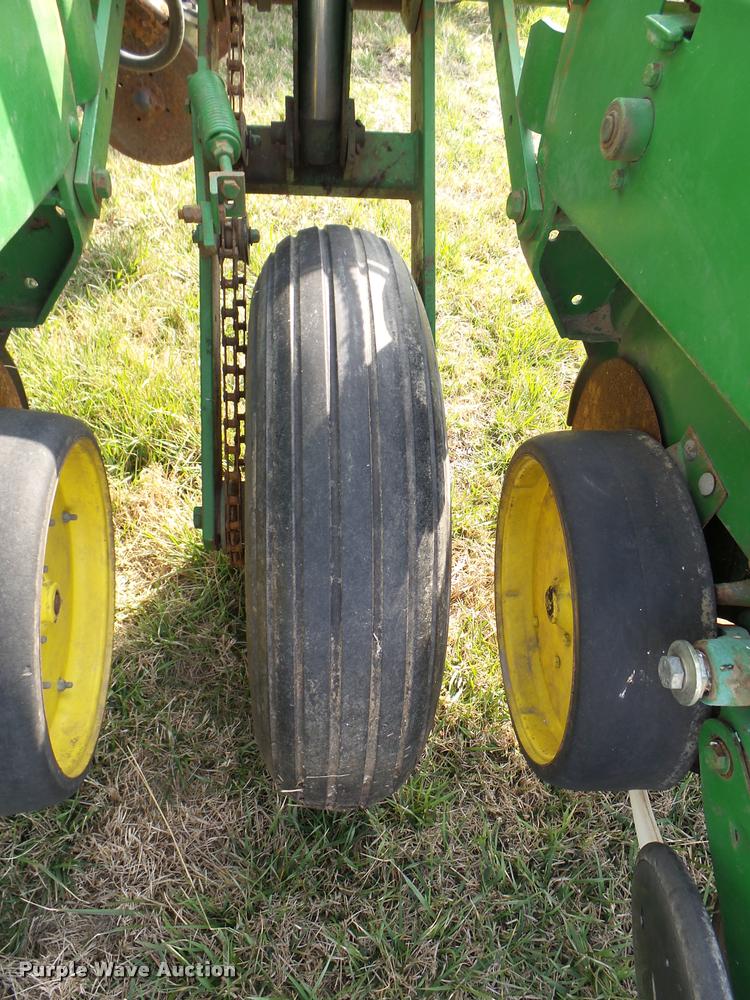 image for item DB2499 John Deere 7000 planter