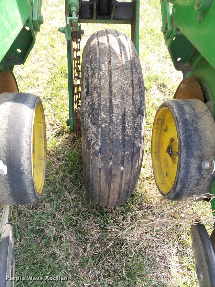 image for item DB2499 John Deere 7000 planter