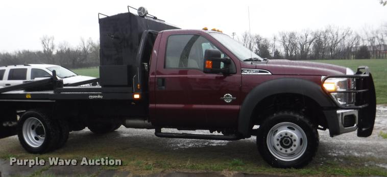 image for item DB3883 2013 Ford F450 Super Duty XLT flatbed pickup truck