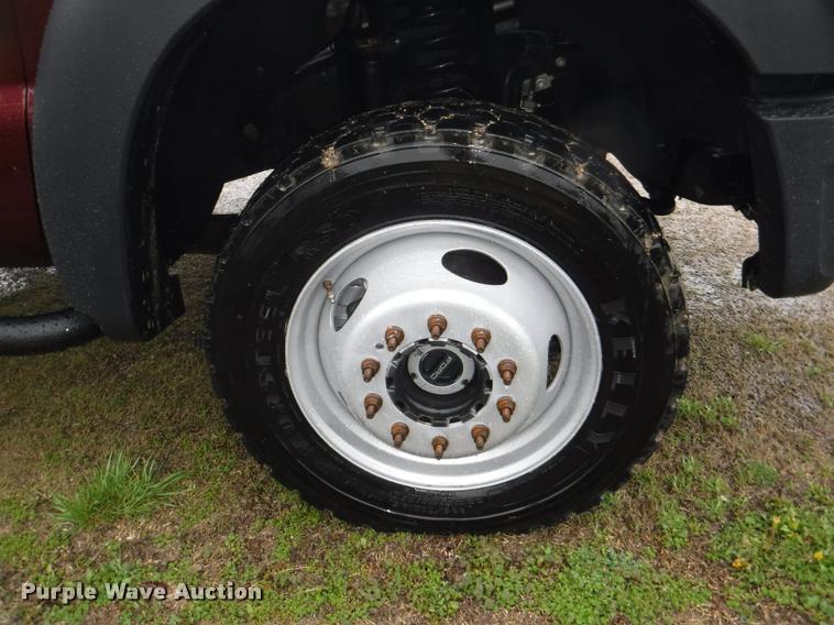 image for item DB3883 2013 Ford F450 Super Duty XLT flatbed pickup truck