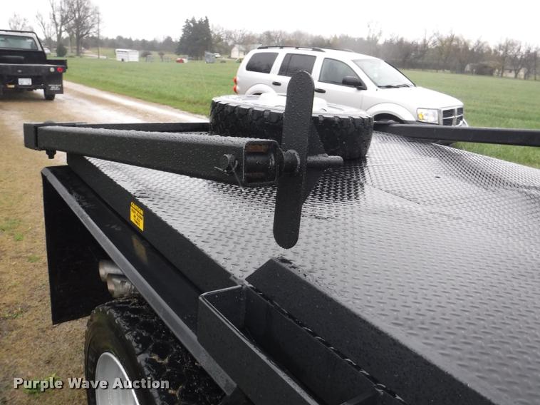 image for item DB3883 2013 Ford F450 Super Duty XLT flatbed pickup truck