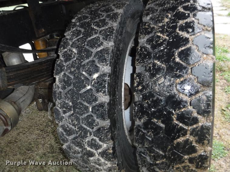 image for item DB3883 2013 Ford F450 Super Duty XLT flatbed pickup truck