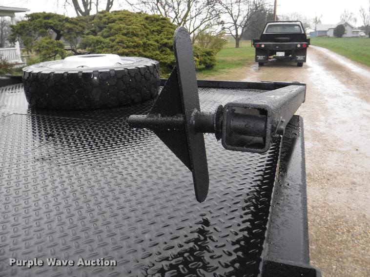 image for item DB3883 2013 Ford F450 Super Duty XLT flatbed pickup truck