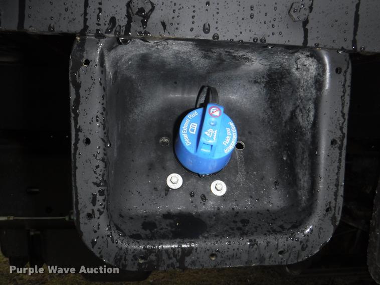 image for item DB3883 2013 Ford F450 Super Duty XLT flatbed pickup truck