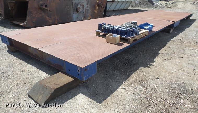 image for item DC9173 Fairbanks digital scale with platform