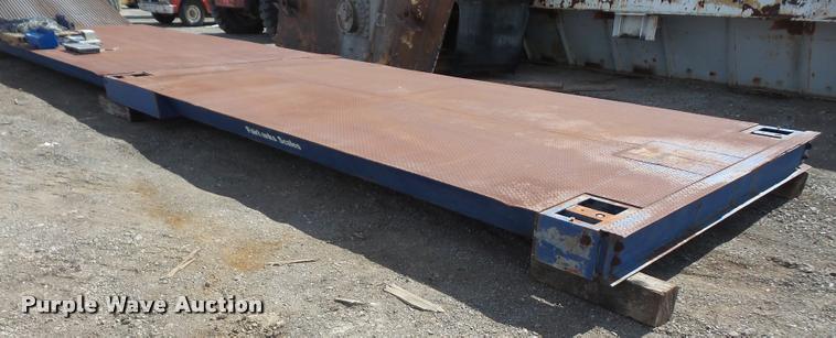 image for item DC9173 Fairbanks digital scale with platform