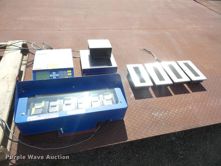 image for item DC9173 Fairbanks digital scale with platform