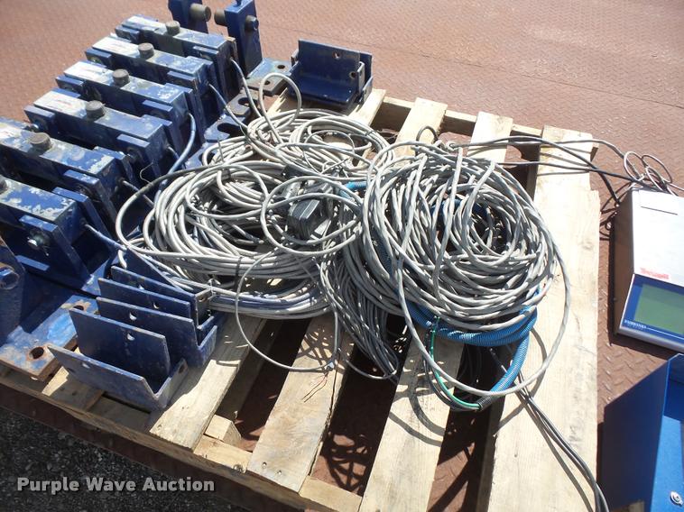 image for item DC9173 Fairbanks digital scale with platform