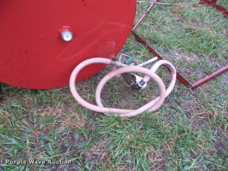 image for item DC9197 (2) fuel tanks