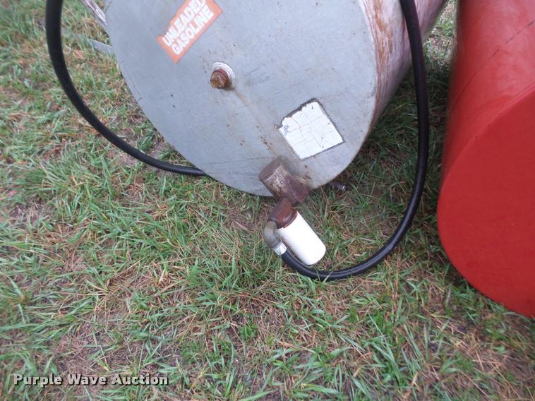 image for item DC9197 (2) fuel tanks