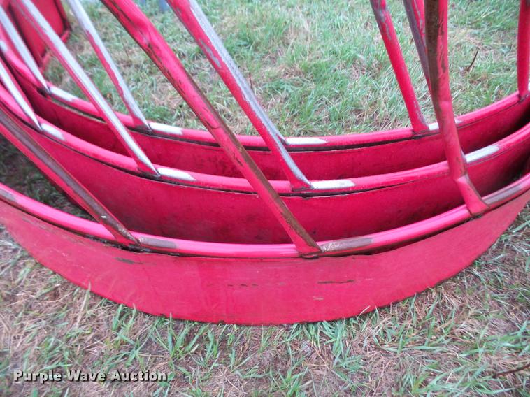 image for item DC9201 Round bale feeder