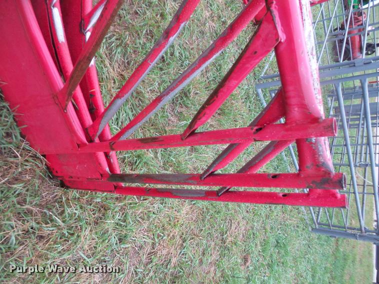 image for item DC9201 Round bale feeder