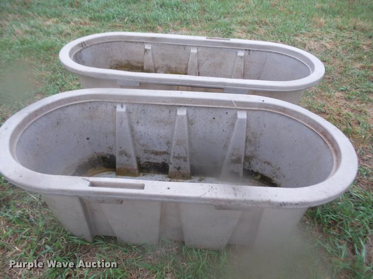 image for item DC9203 (3) water tanks