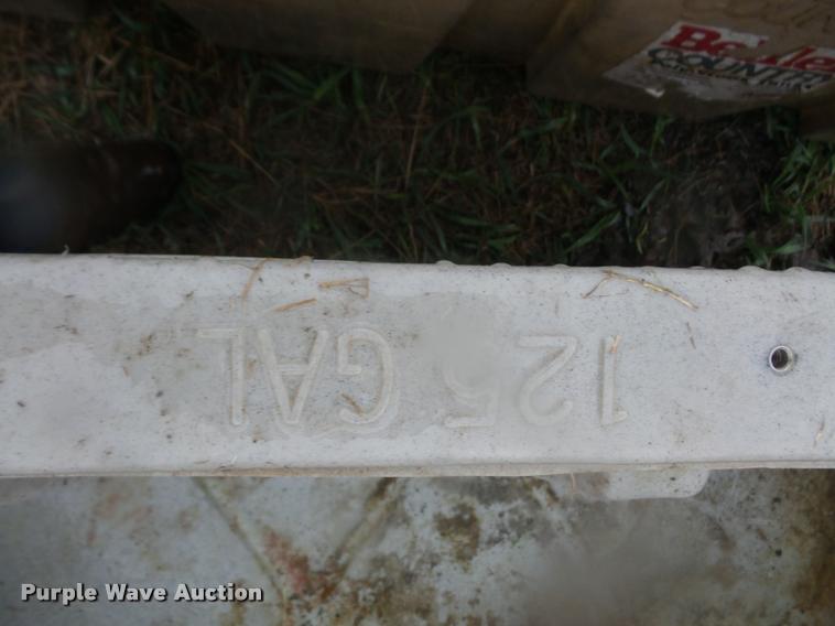 image for item DC9203 (3) water tanks