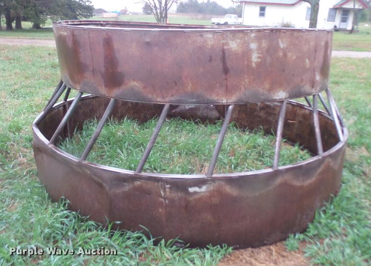 image for item DC9206 (2) round bale feeders