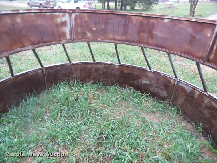 image for item DC9206 (2) round bale feeders