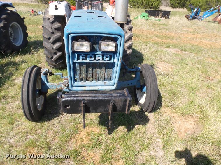 image for item DE9547 Ford F-1700 tractor