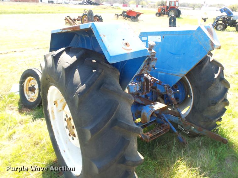 image for item DE9548 Long 1581 tractor