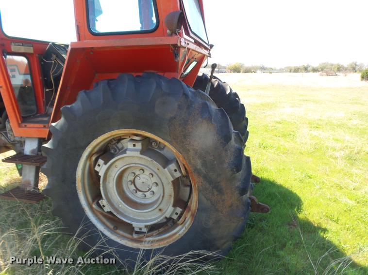 image for item DE9551 Massey-Ferguson 1085 tractor