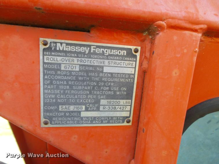 image for item DE9551 Massey-Ferguson 1085 tractor