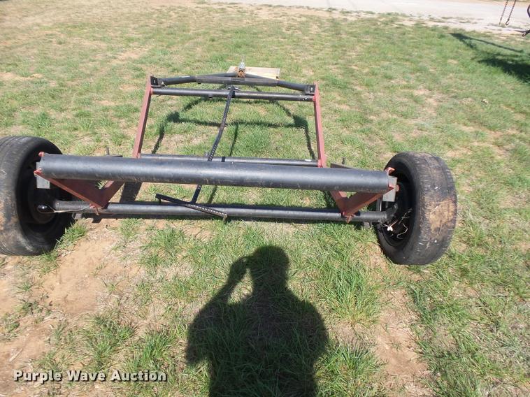 image for item DE9567 Bale buggy