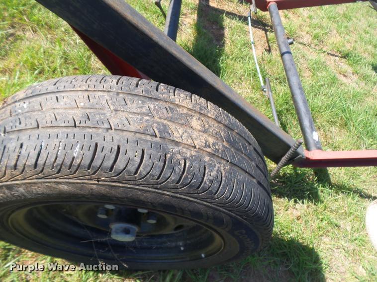 image for item DE9567 Bale buggy