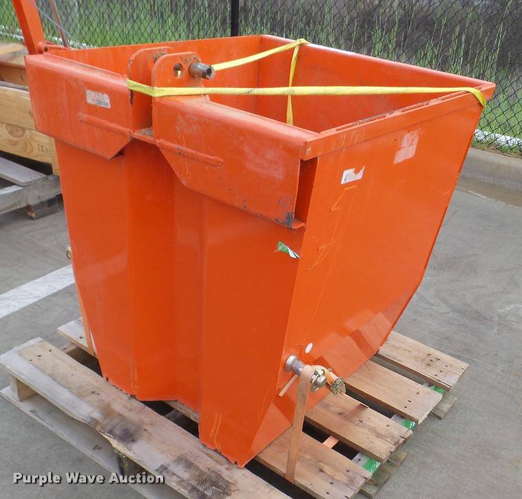 Kubota ballast box in Grapevine, TX Item DG9628 sold Purple Wave