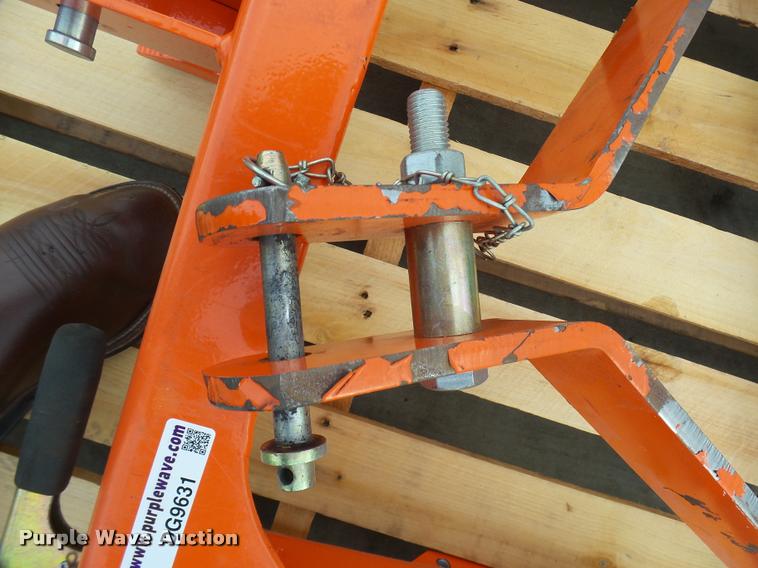 image for item DG9631 Land Pride quick hitch kit