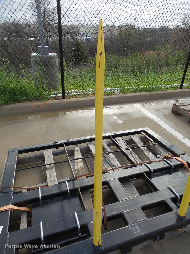 image for item DG9633 Kubota bale spear