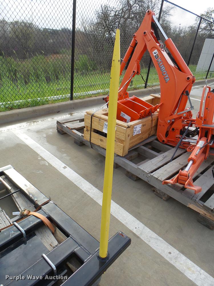 image for item DG9633 Kubota bale spear