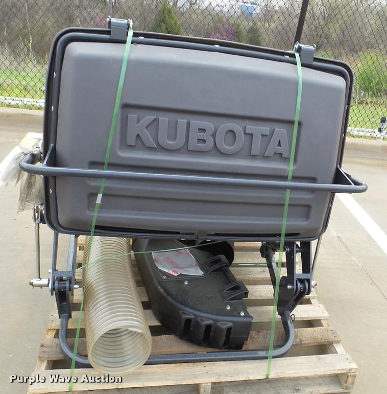Kubota ZTR grass catcher in Grapevine, TX Item DG9640 sold Purple Wave