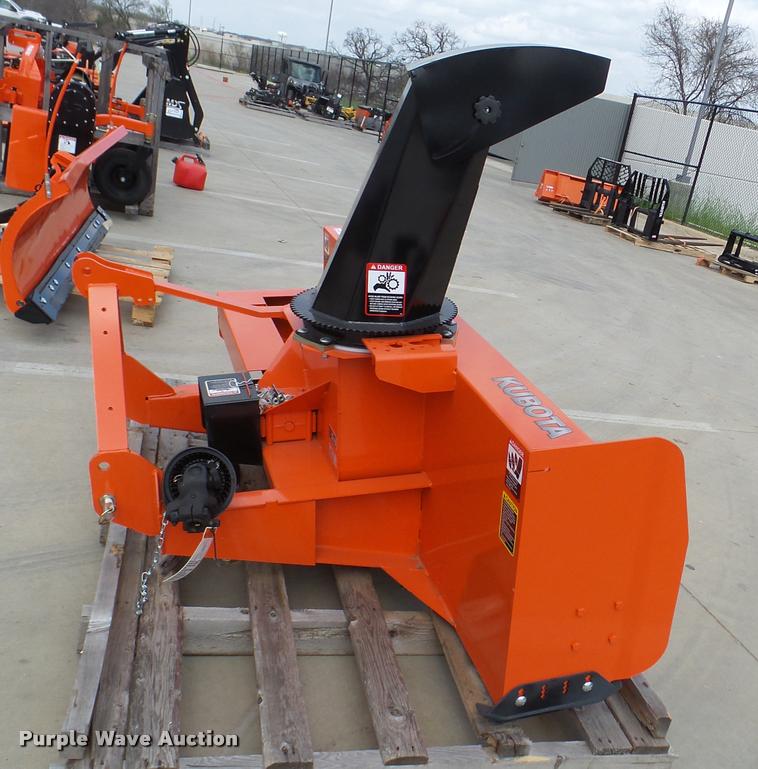 image for item DG9648 Kubota LMX3174 snow blower