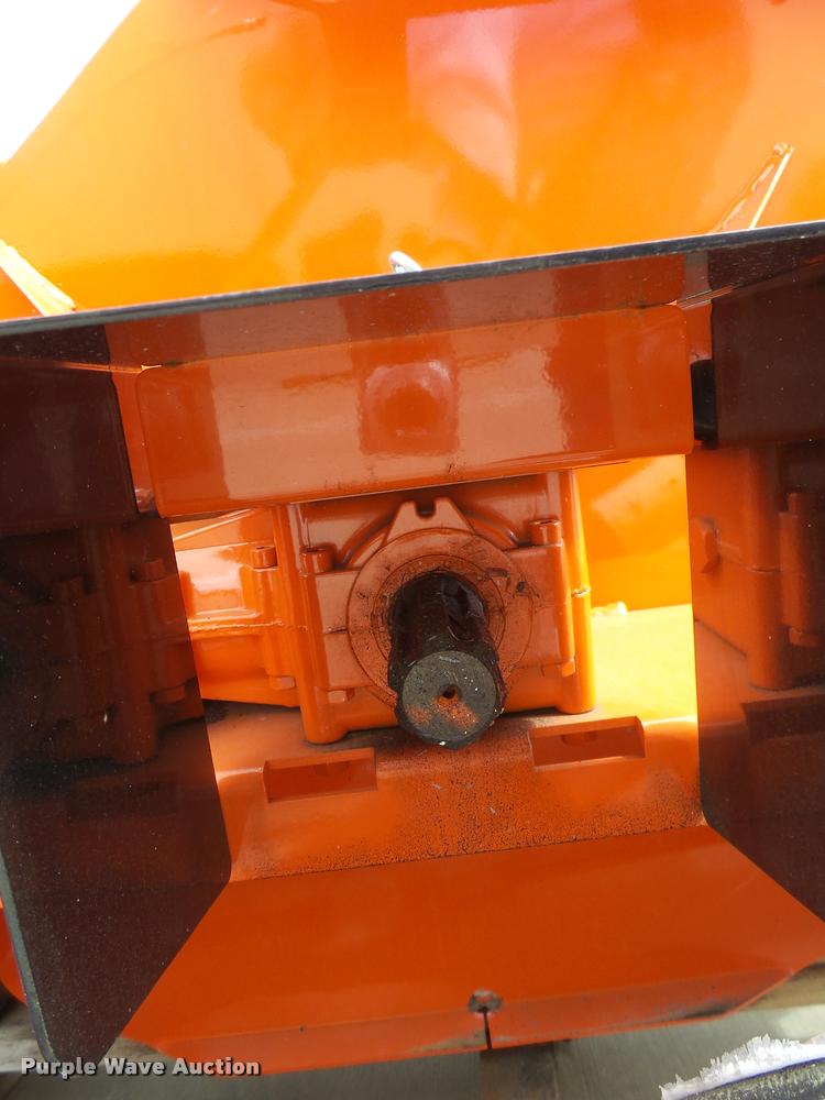 image for item DG9648 Kubota LMX3174 snow blower