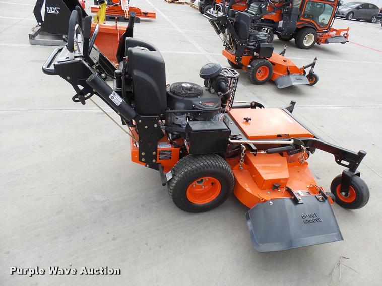 image for item DG9652 Kubota WHF19-52 lawn mower