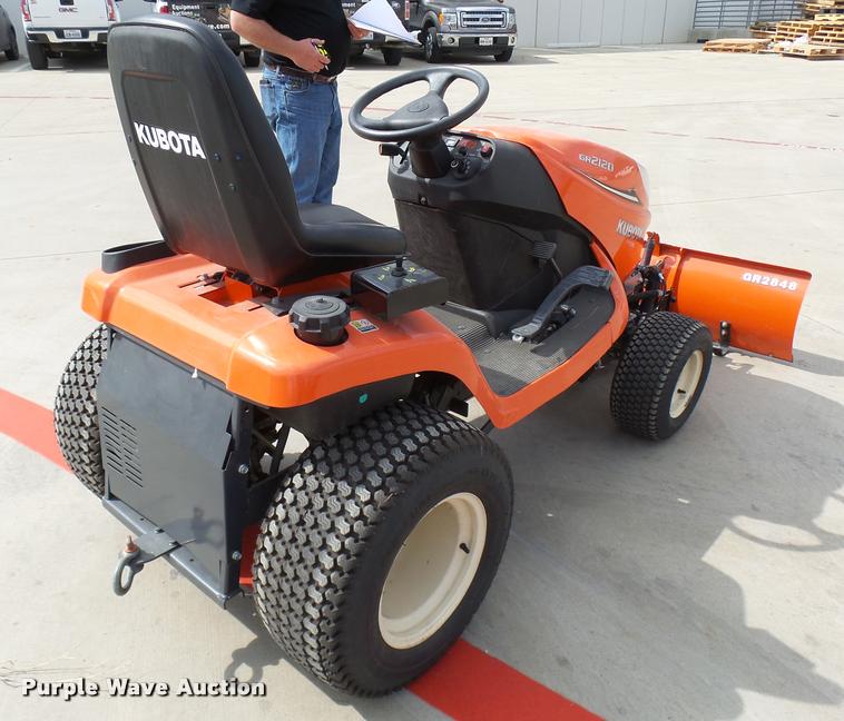 image for item DG9654 Kubota GR2120 garden tractor