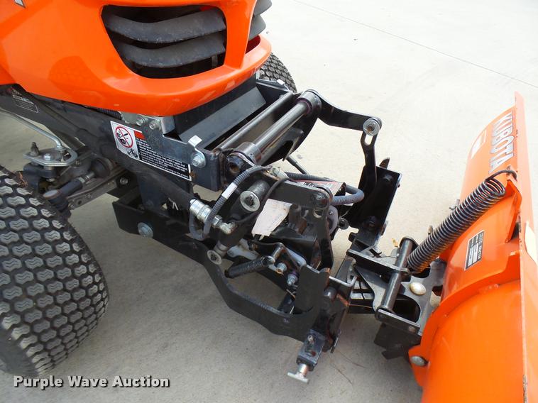 image for item DG9654 Kubota GR2120 garden tractor