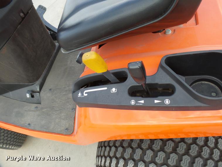 image for item DG9654 Kubota GR2120 garden tractor