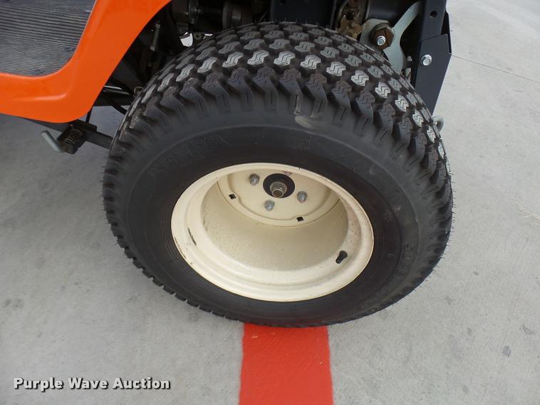 image for item DG9654 Kubota GR2120 garden tractor