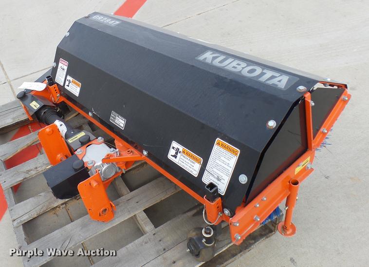 image for item DG9654 Kubota GR2120 garden tractor