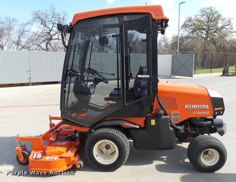 Kubota F3990 lawn mower in Grapevine, TX Item DG9659 sold Purple Wave