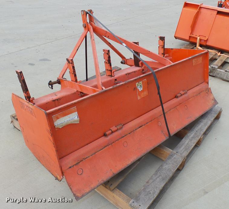 image for item DG9663 Kubota BL7554 box scraper