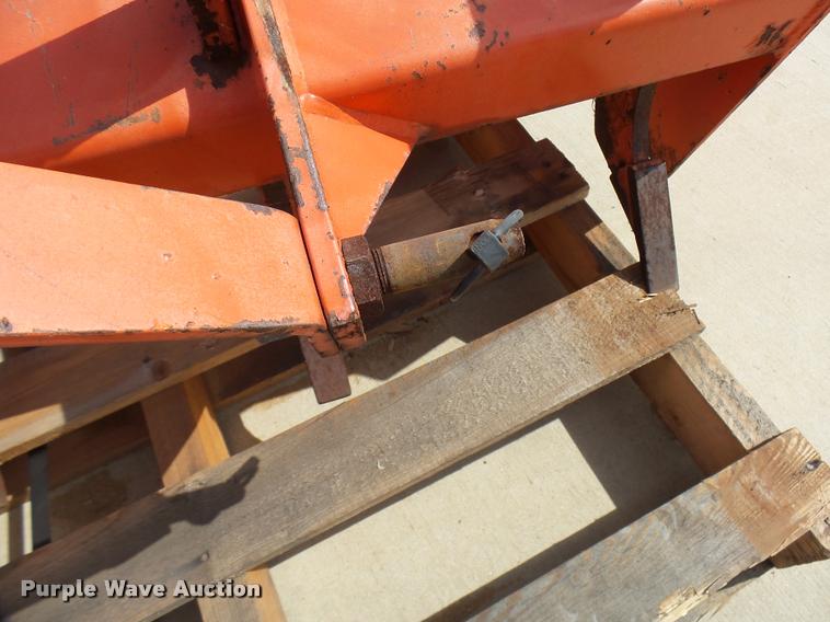 image for item DG9663 Kubota BL7554 box scraper