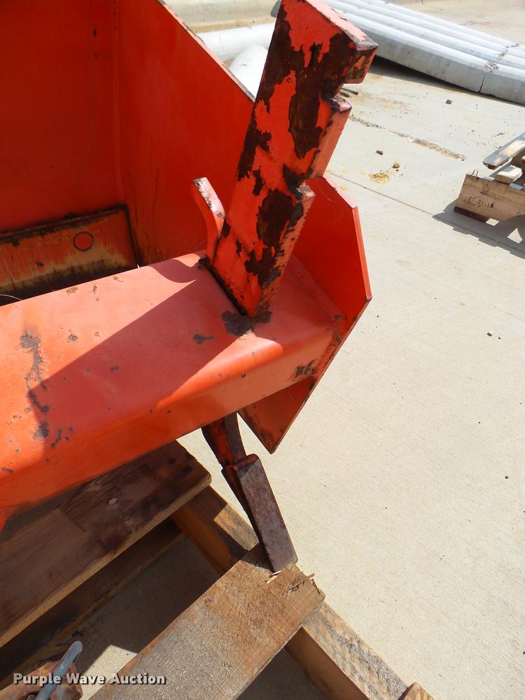 image for item DG9663 Kubota BL7554 box scraper