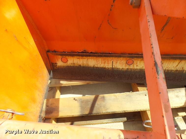 image for item DG9663 Kubota BL7554 box scraper