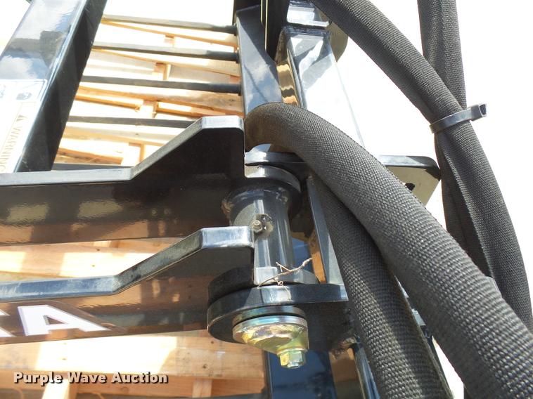 image for item DG9665 Kubota SCM1578 grapple