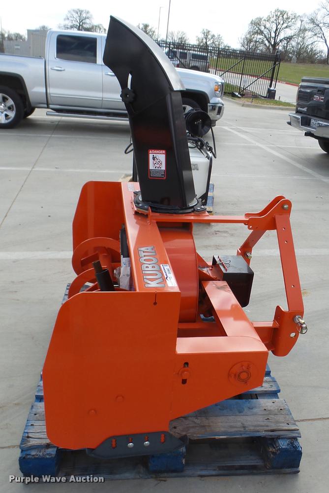 image for item DG9667 Kubota B2789 snow blower