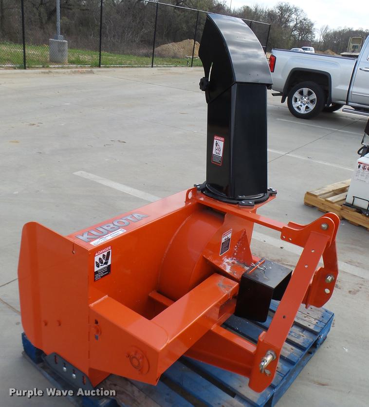 image for item DG9667 Kubota B2789 snow blower