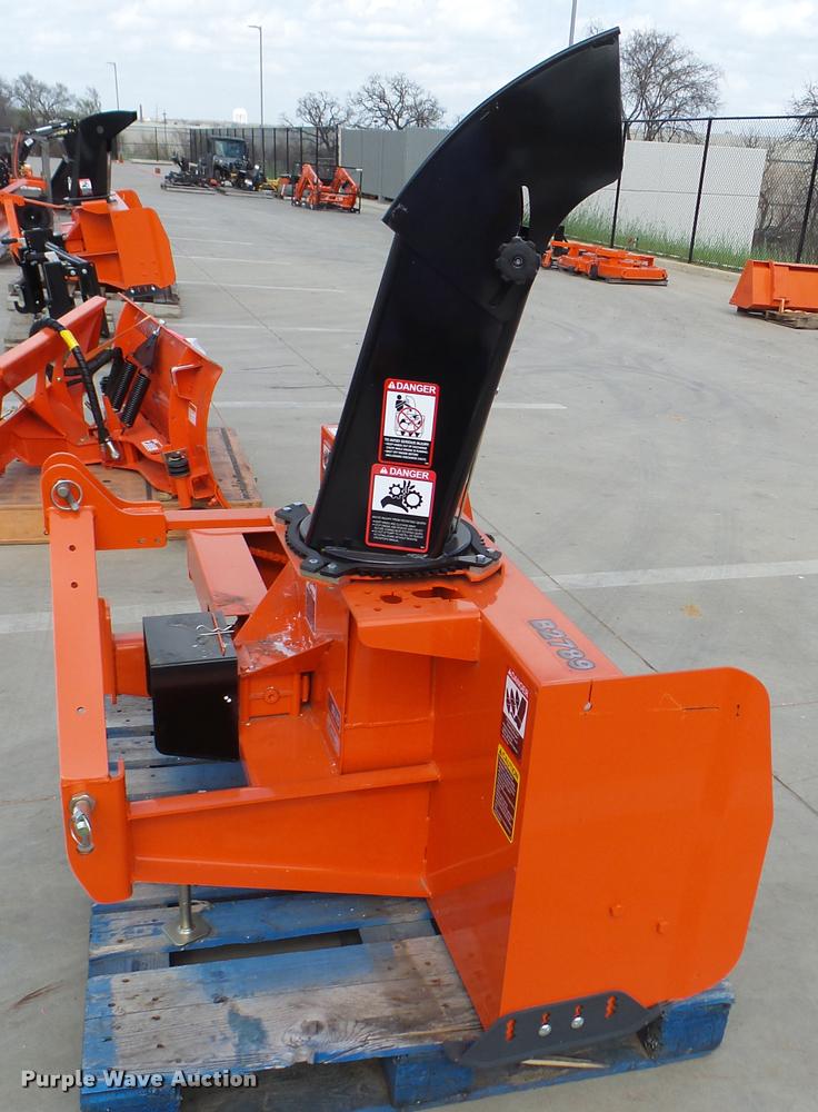 image for item DG9667 Kubota B2789 snow blower