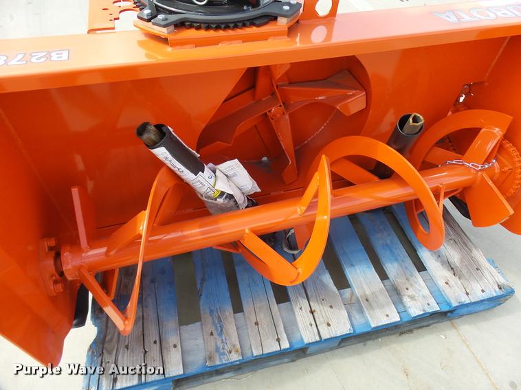 image for item DG9667 Kubota B2789 snow blower